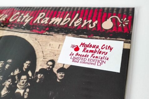 La Grande Famiglia (Solid Red Vinyl)-23943